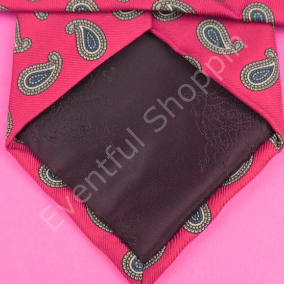 Vintage Burberrys Silk  Tie Mens Red Maroon Teardrop Paisley Made in England - Picture 4 of 5